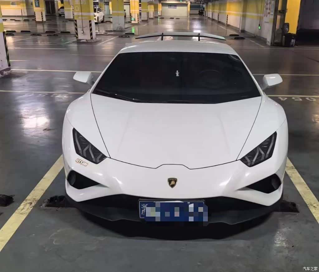 Lamborghini Huracán, 2023 2