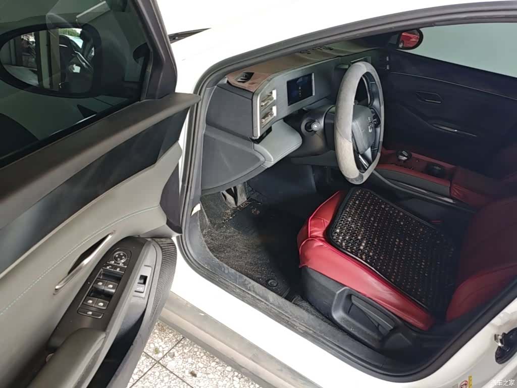 BYD Qin, 2025 16