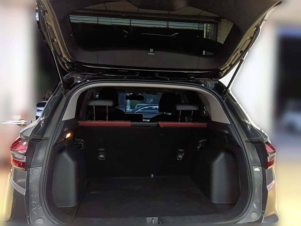 Geely Coolray, 2023 10
