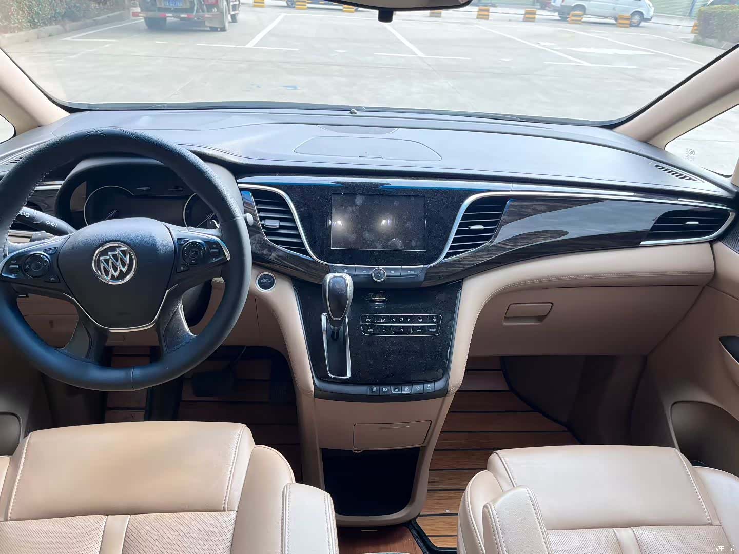 Buick GL8, 2020 8