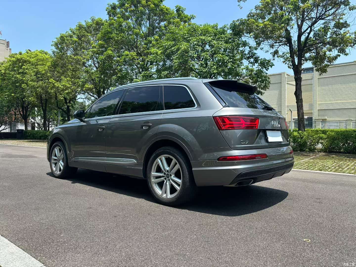 Audi Q7, 2016 9