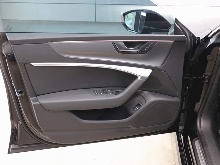 Audi A7L 2024, фото 10