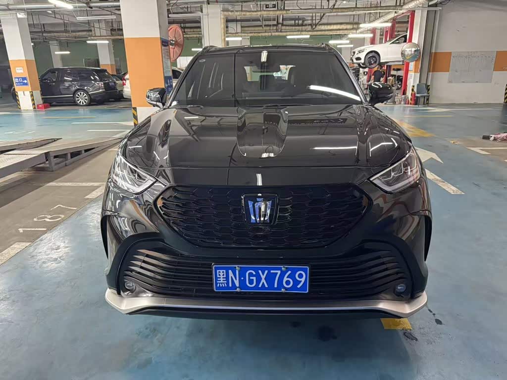 Toyota Crown Kluger
