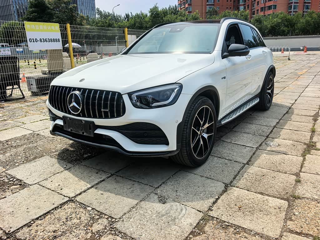 Mercedes-Benz GLC AMG