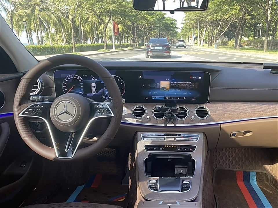 Mercedes-Benz E-class Mercedes-Benz E-class