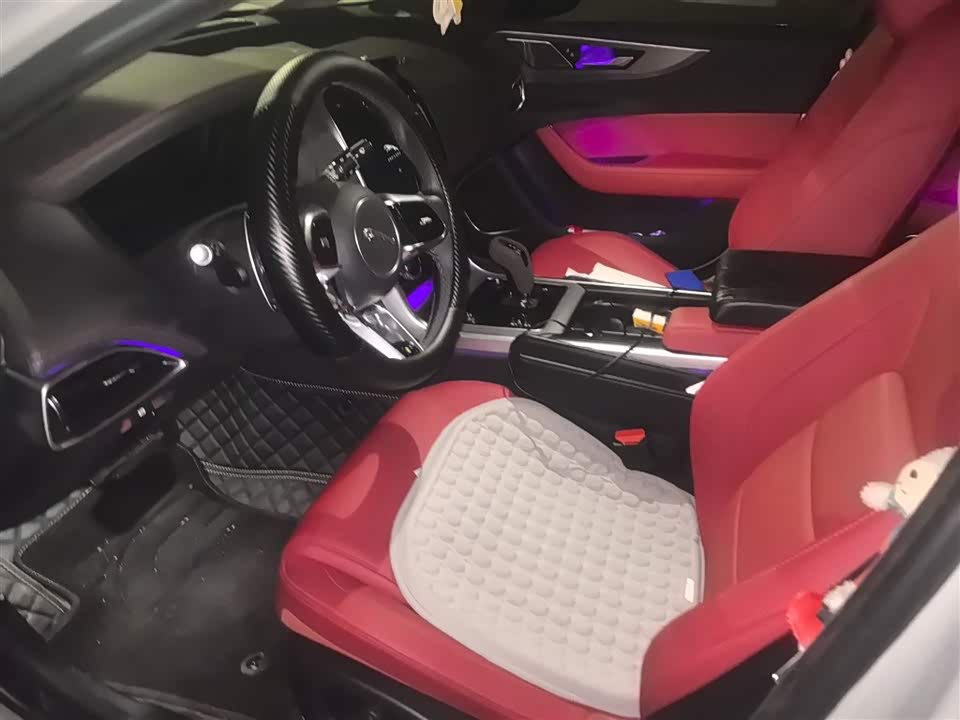 Jaguar XEL Jaguar XEL