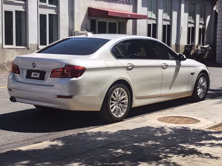 BMW 5 Series, 2017 года фото 6