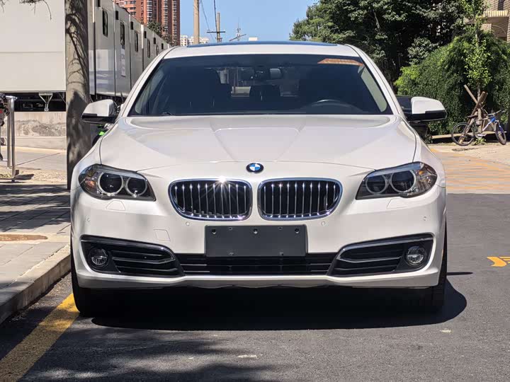 BMW 5 Series, 2017 года фото 3