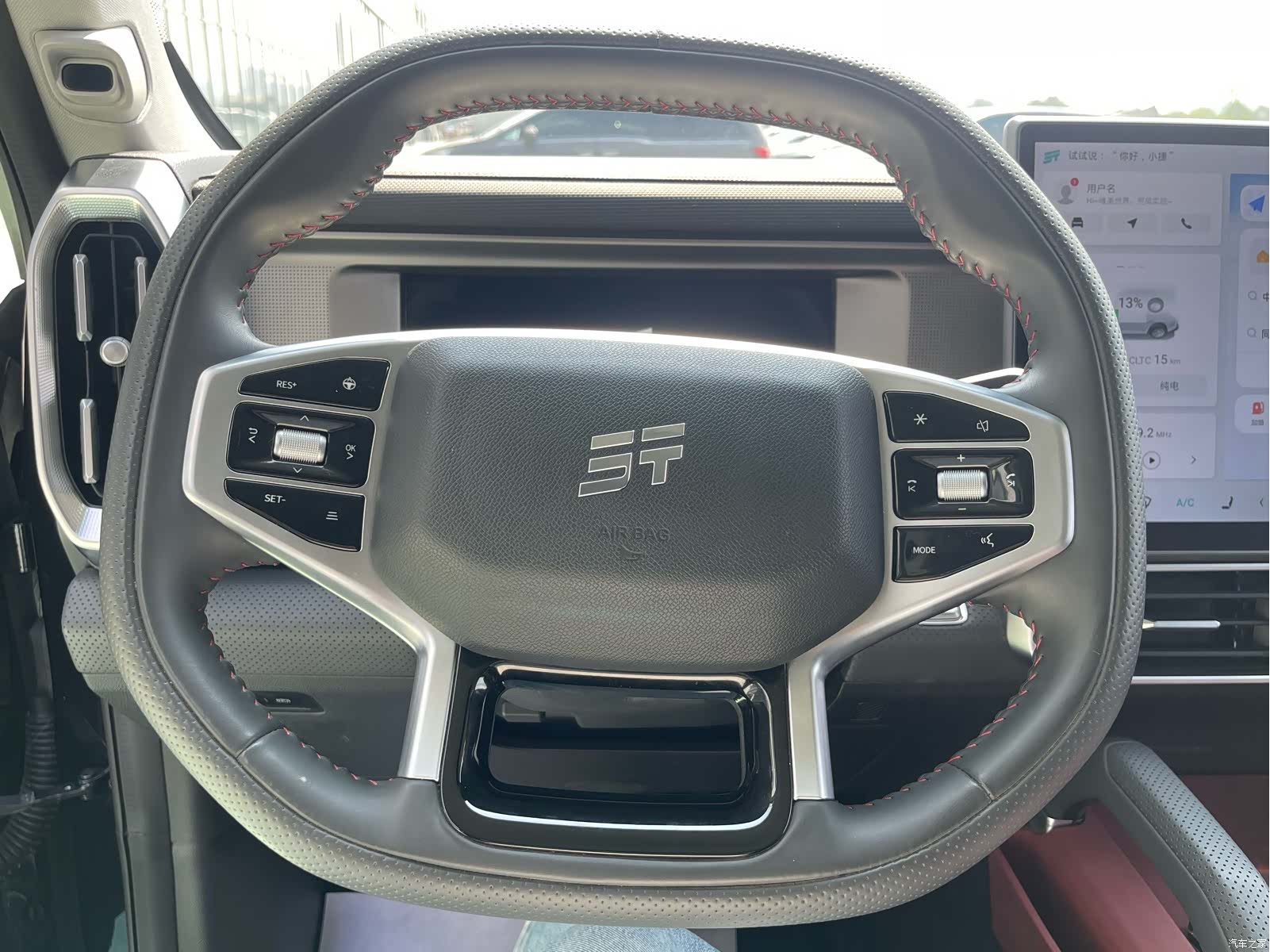Jetour Traveller, 2025 8