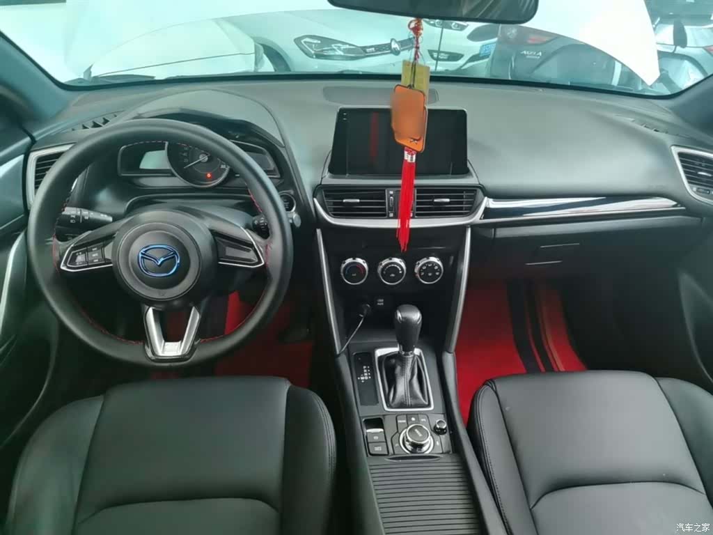 Mazda CX-4, 2017 10