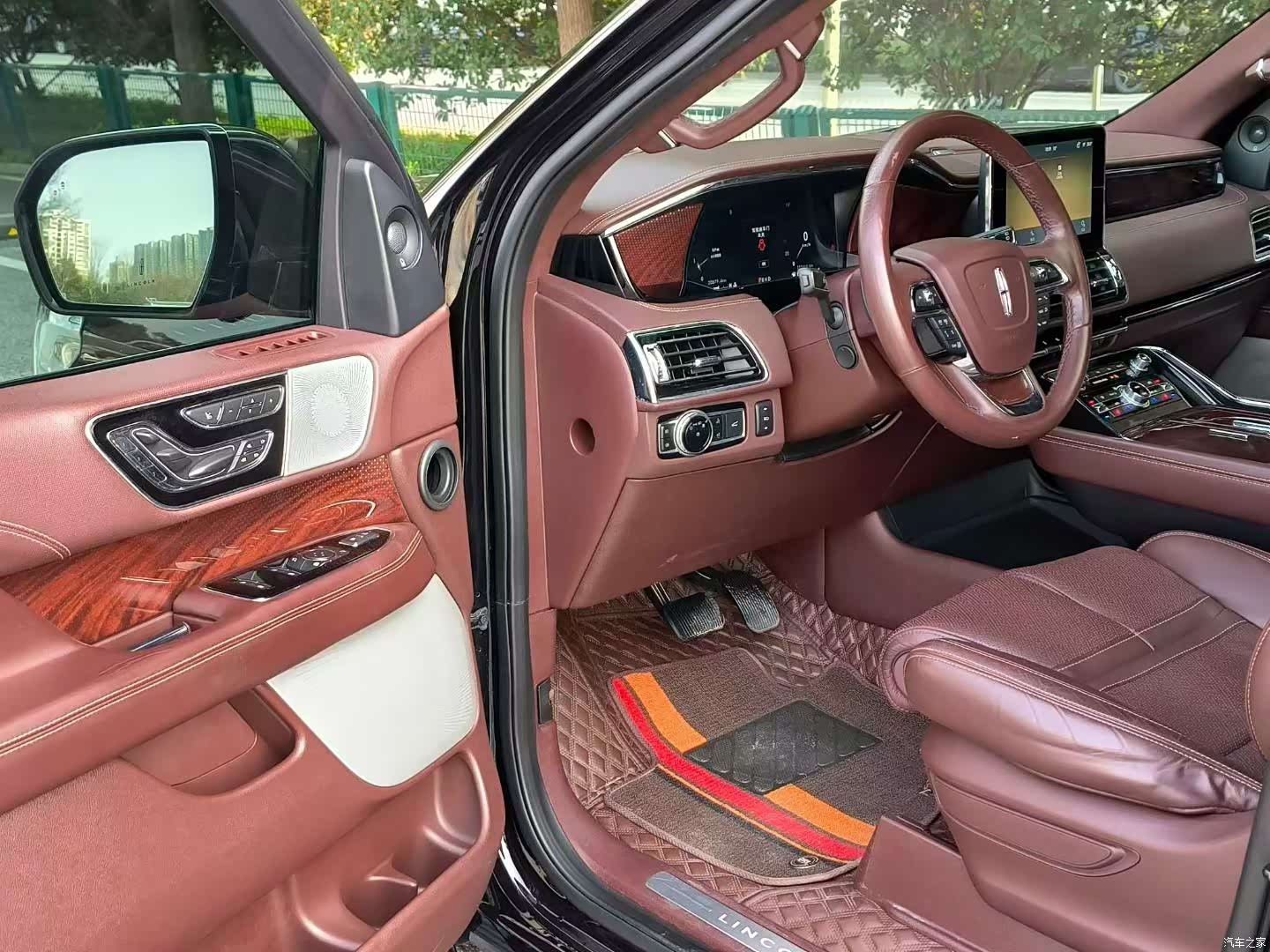 Lincoln Navigator, 2021 9