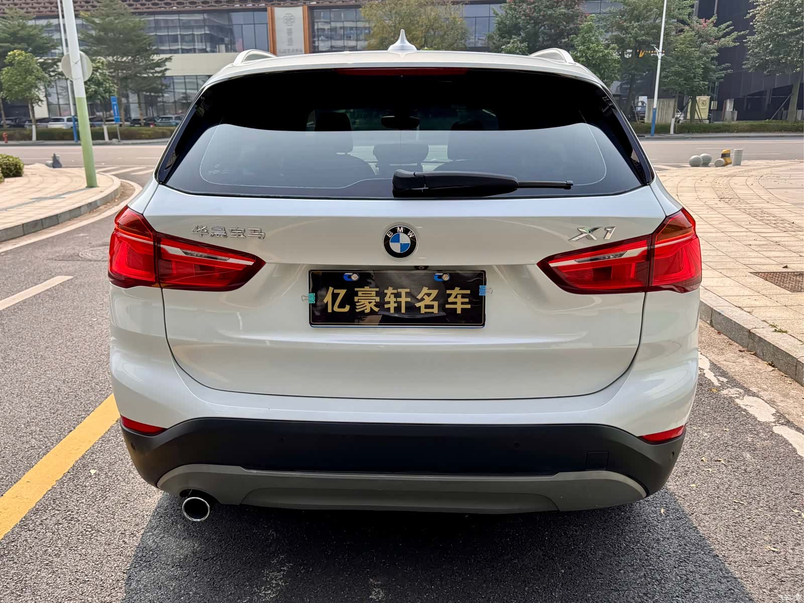 BMW X1, 2017 все фото
