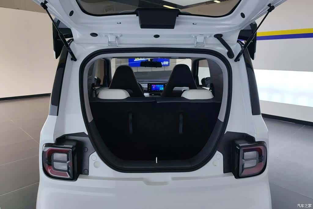 Geely Panda, 2026 4