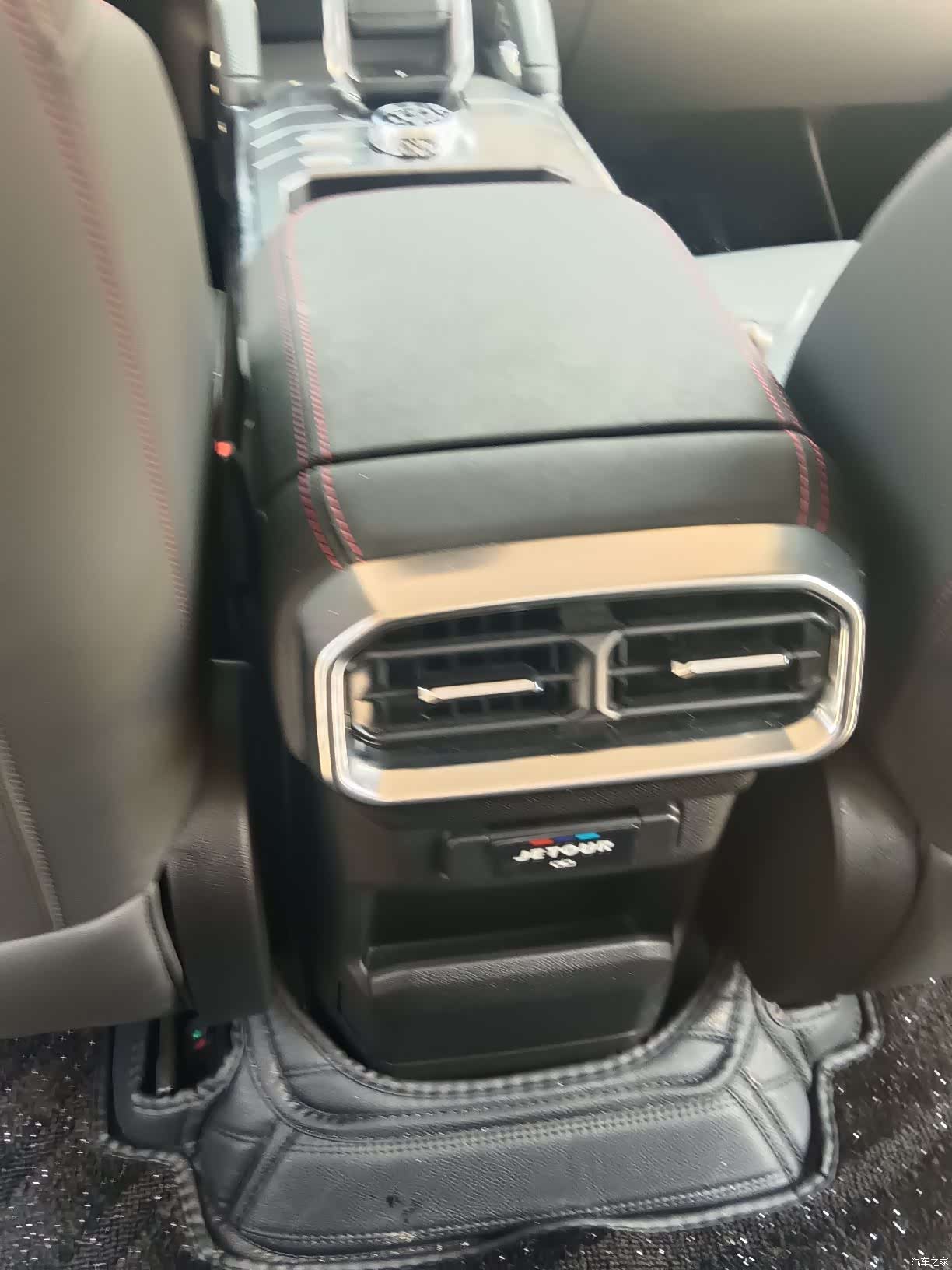 Jetour Traveller, 2024 9
