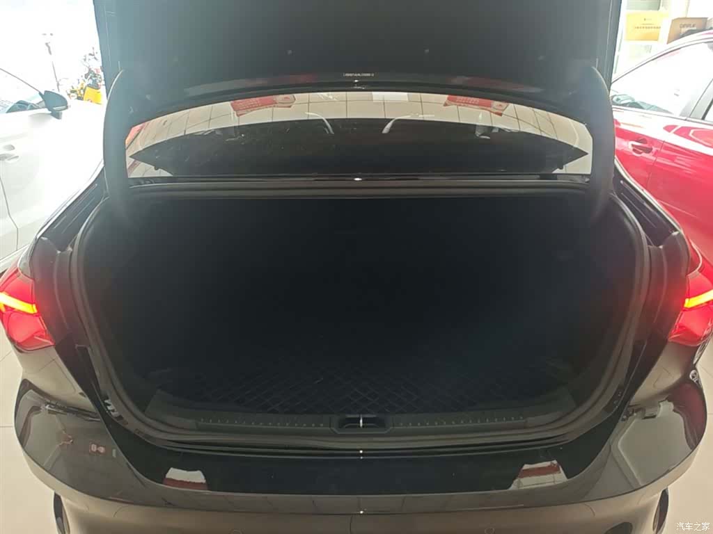 Ford Focus, 2020 19