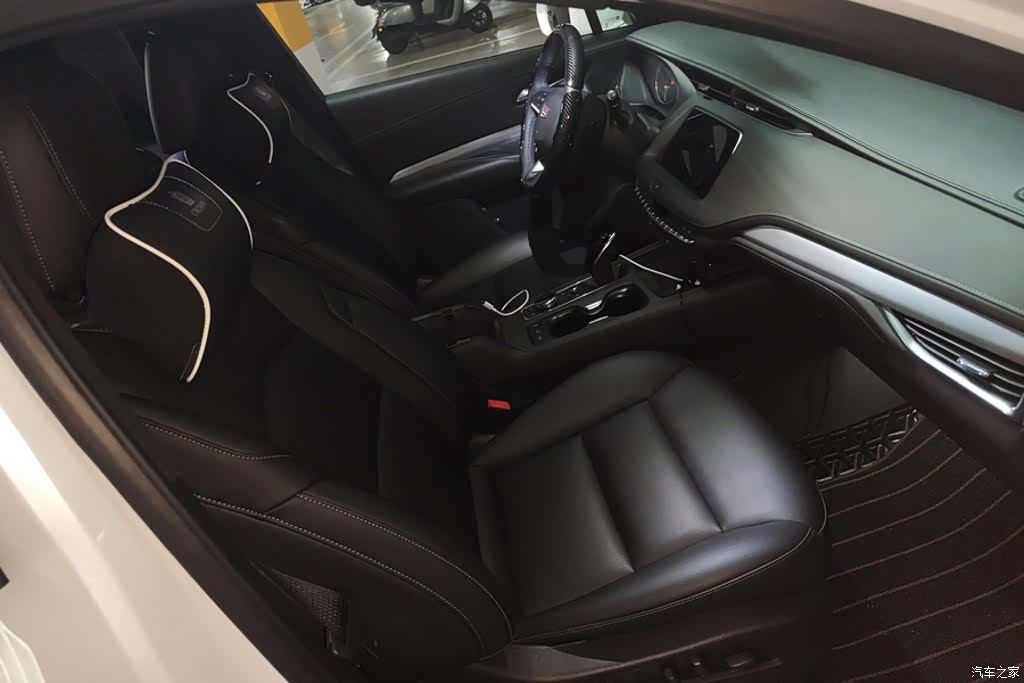 Cadillac XT4, 2021 8