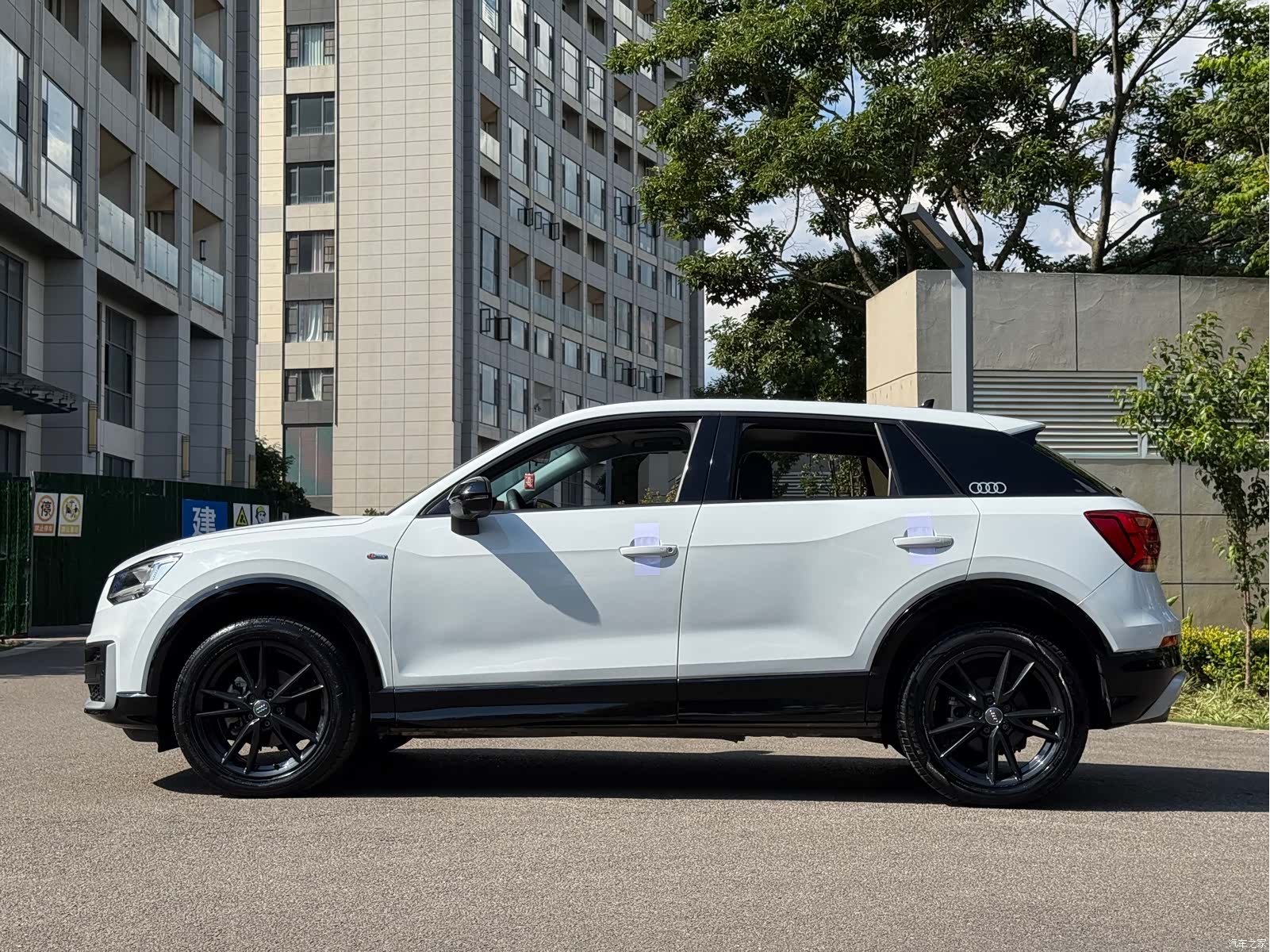 Audi Q2L, 2021 4
