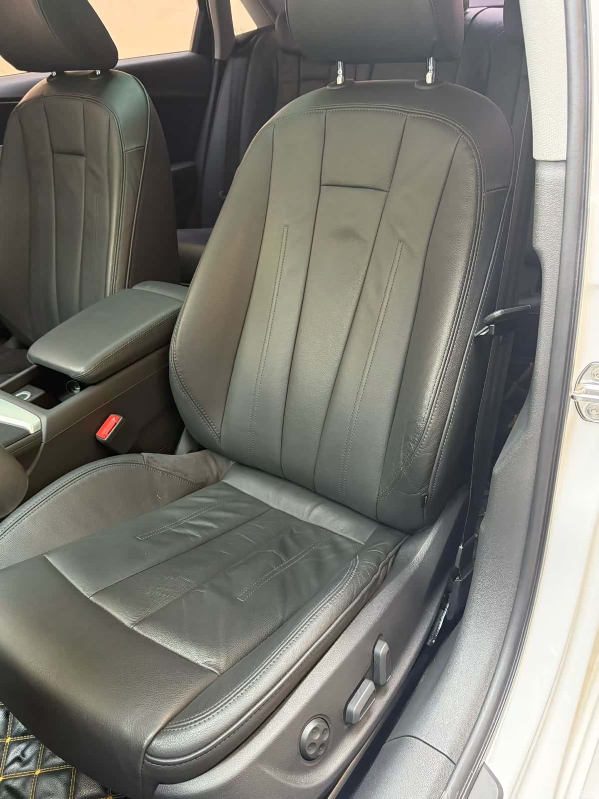 Audi A4L, 2018 8