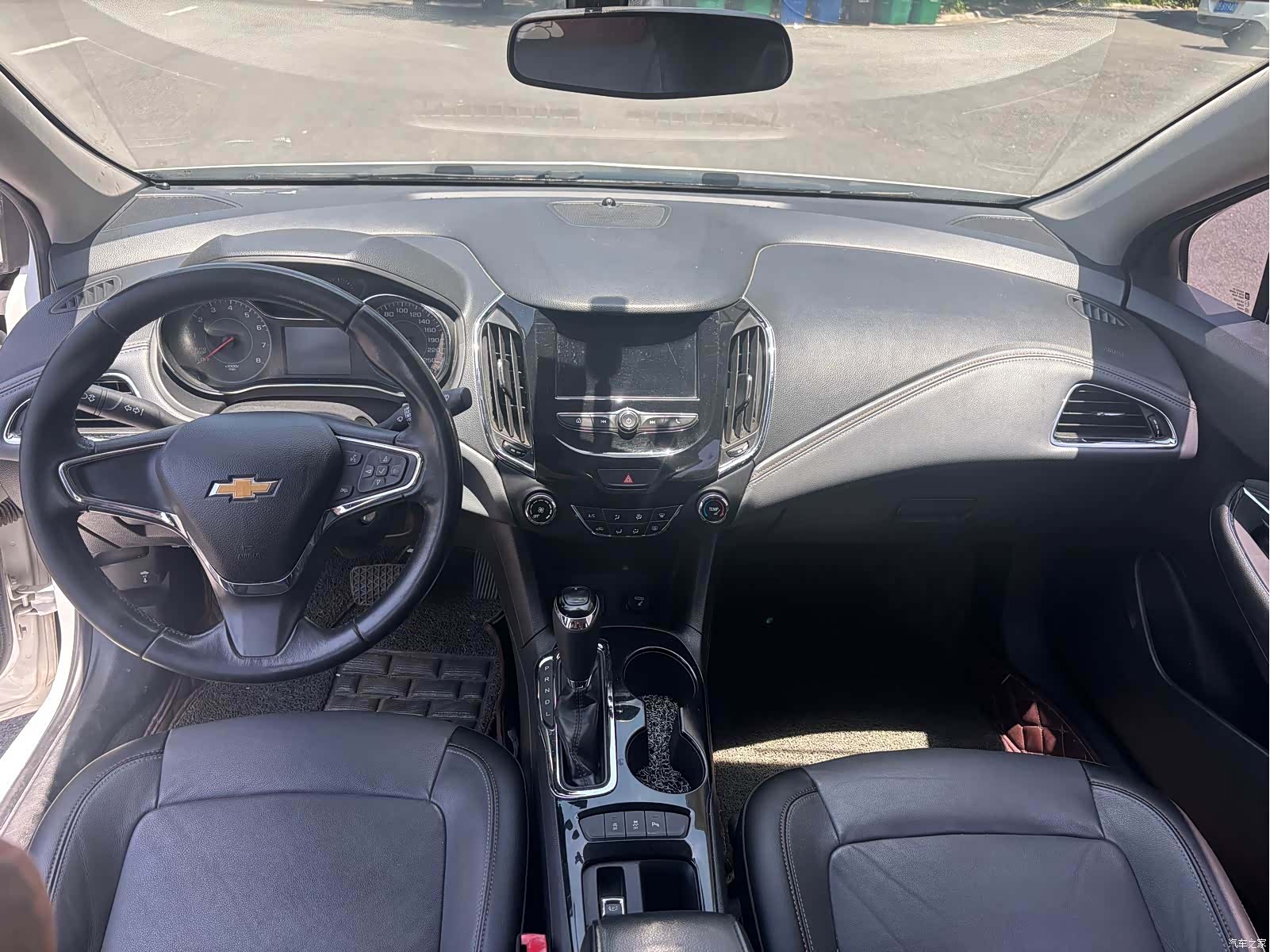 Chevrolet 320, 2017 9