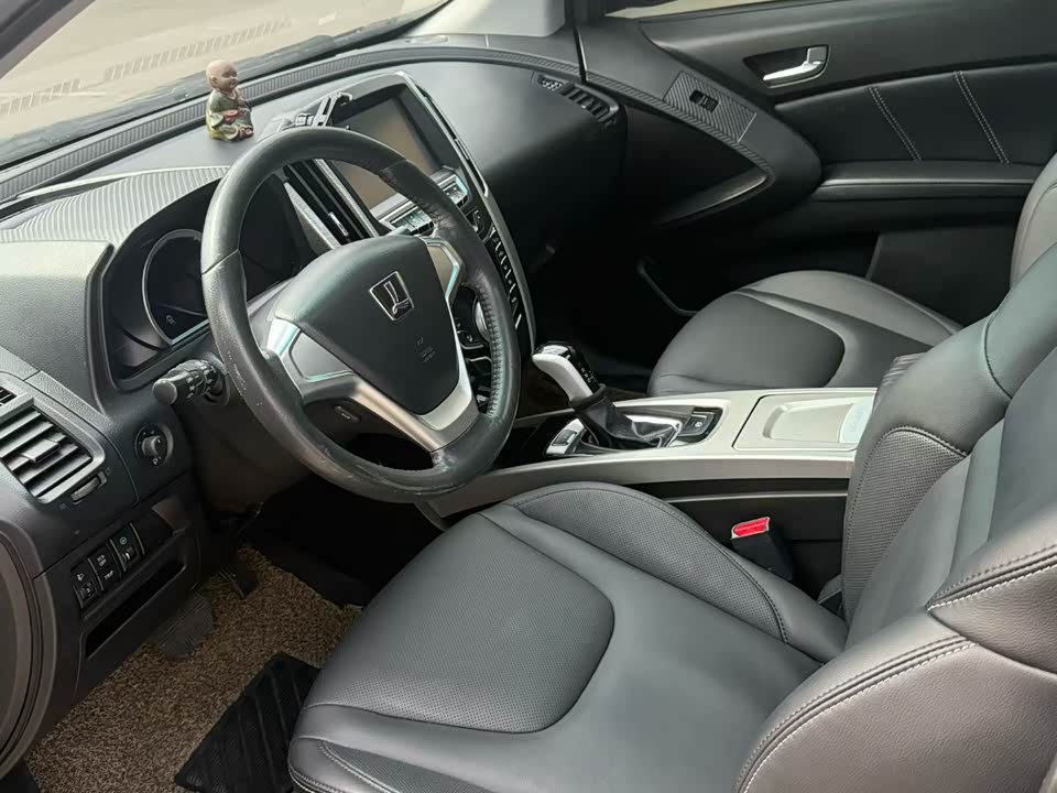 Luxgen Excellent 6 SUV