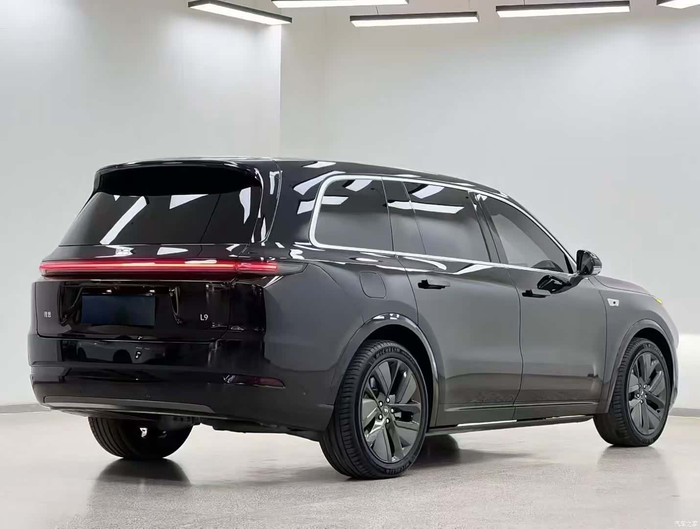 Li Auto L9, 2024 4