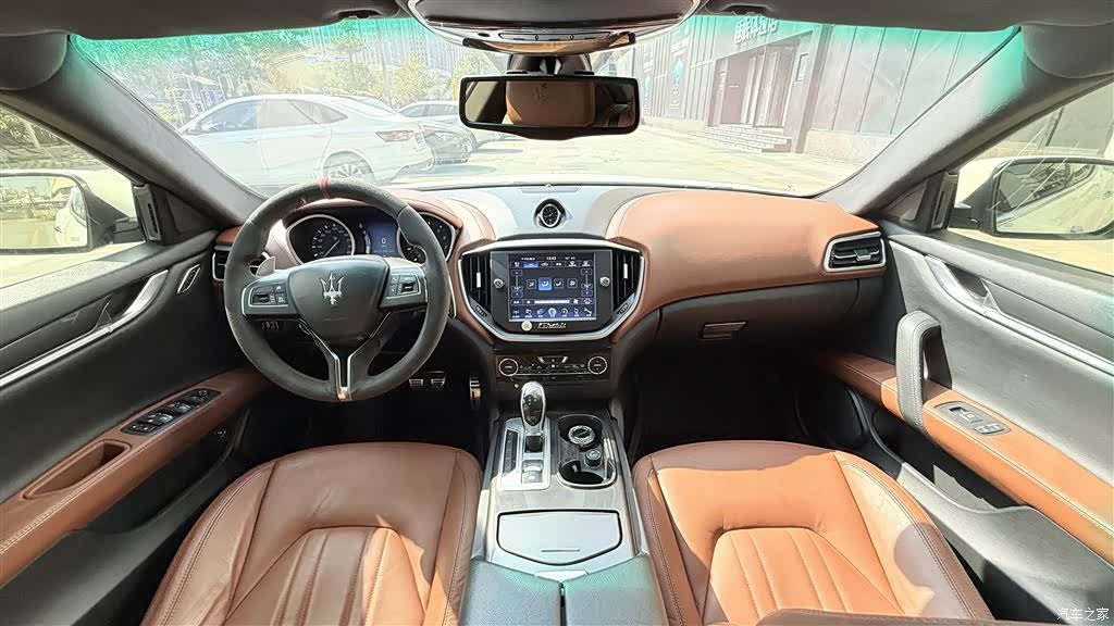 Maserati Ghibli, 2016 16
