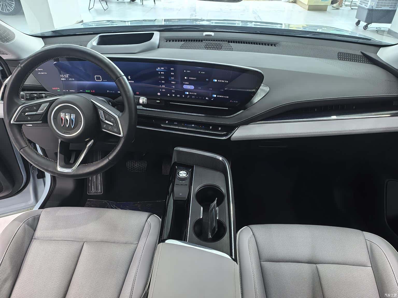 Buick E5, 2024 4