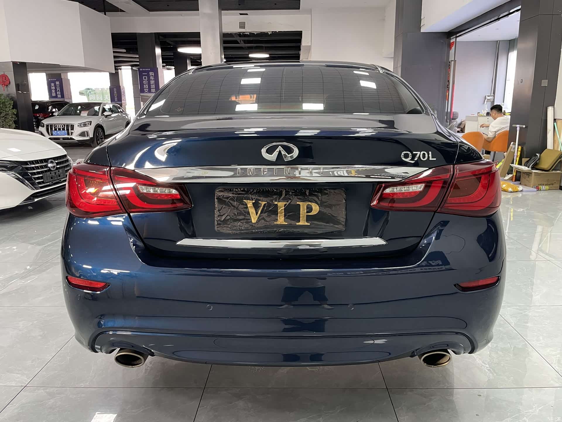 Infiniti Q70, 2017 все фото