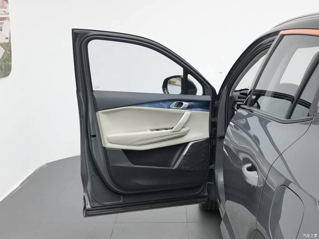 Lynk & Co 02, 2021 8