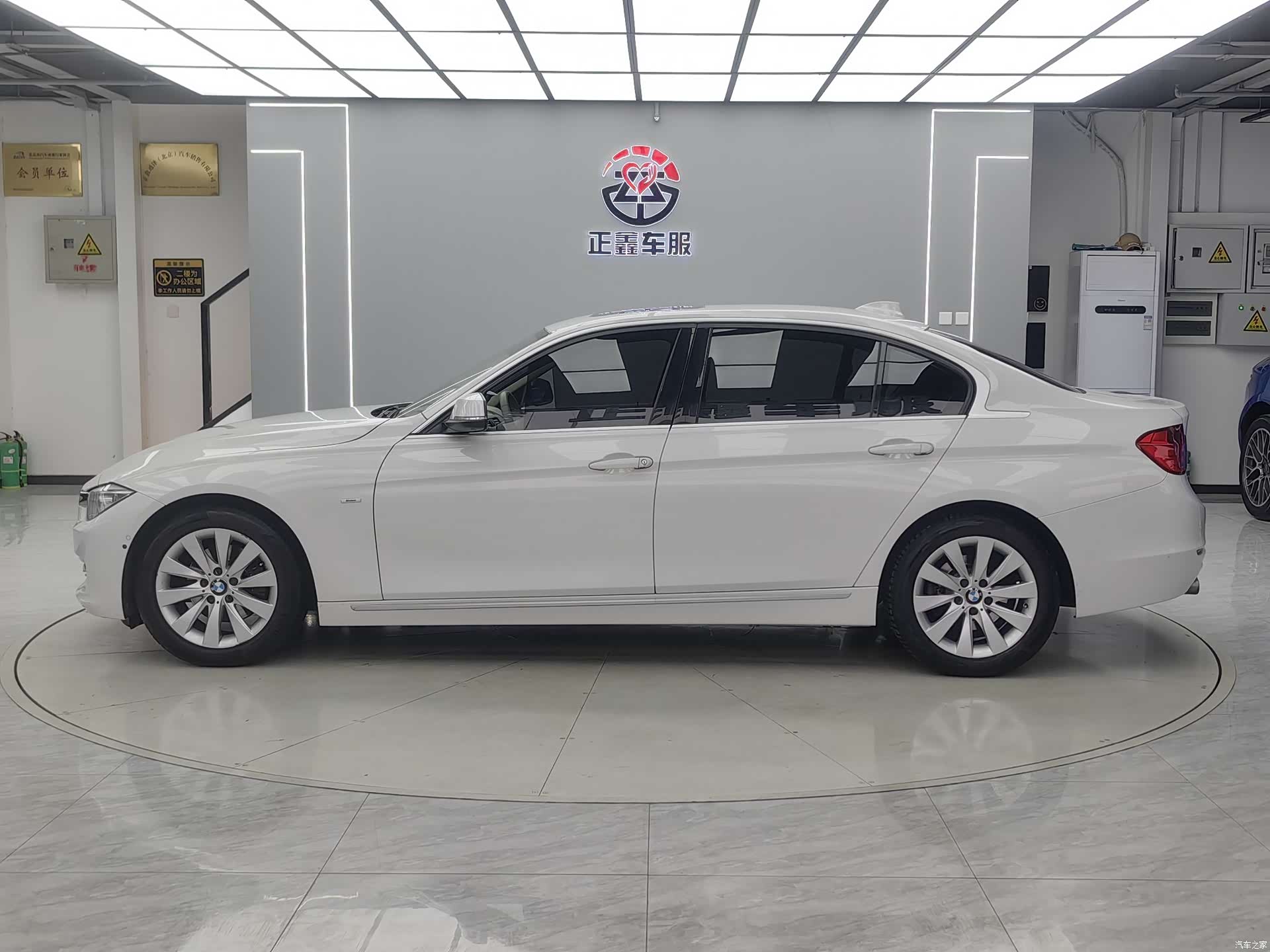 BMW 3 Series, 2013 4