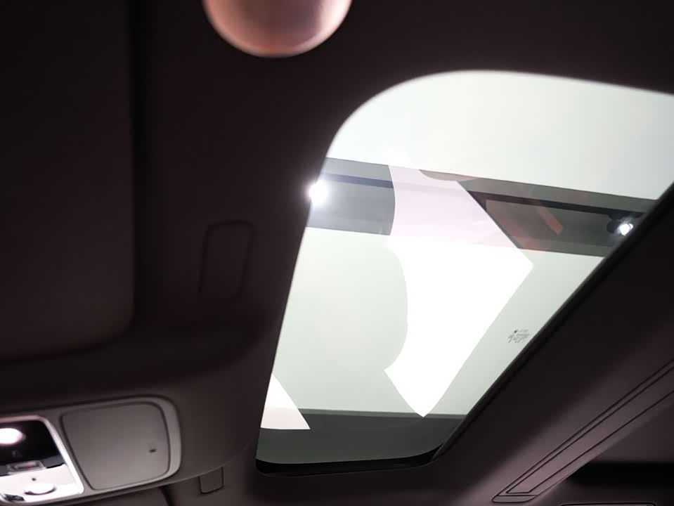 AITO Ask the world M9