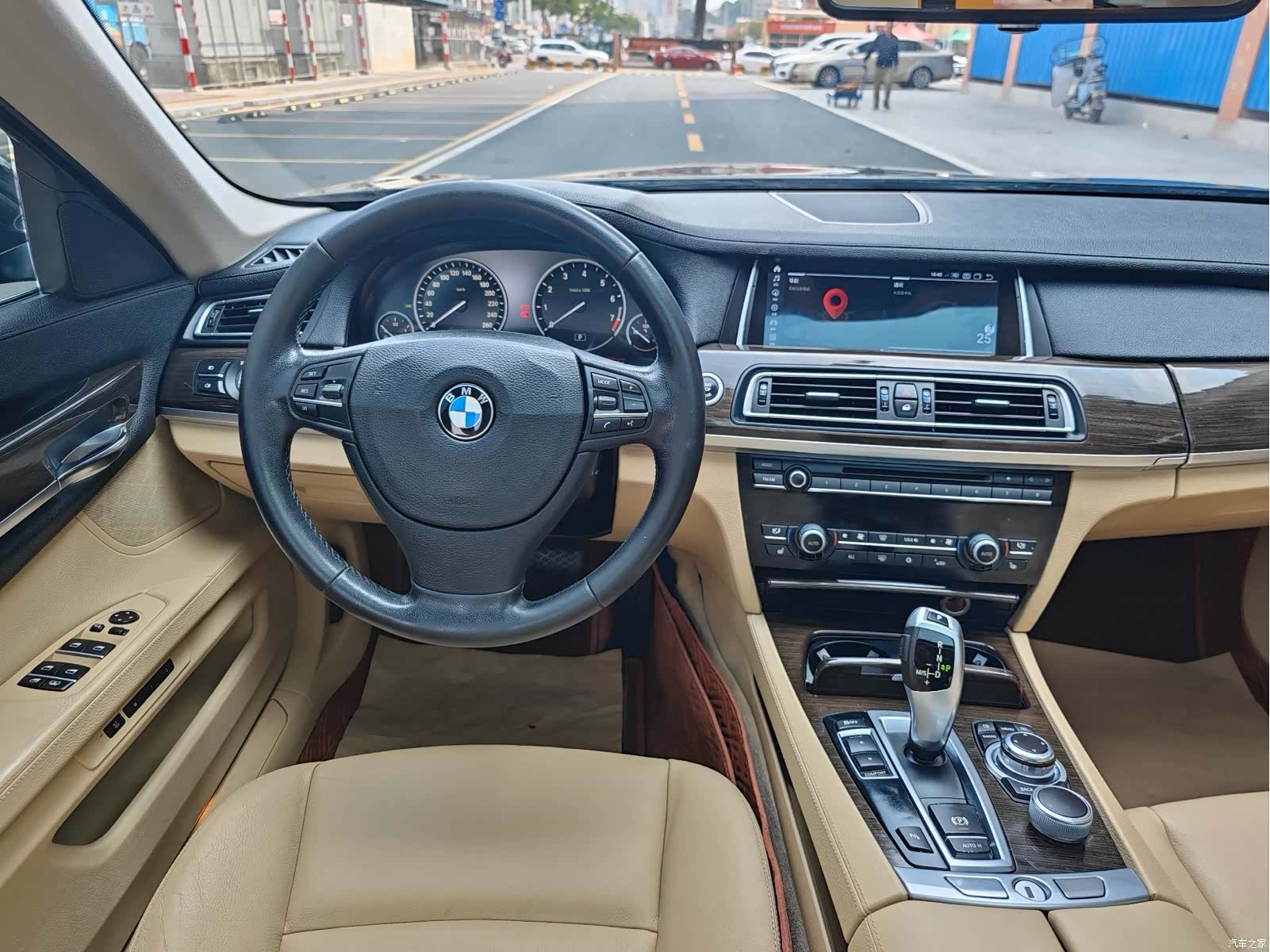 BMW 7 Series, 2012 14