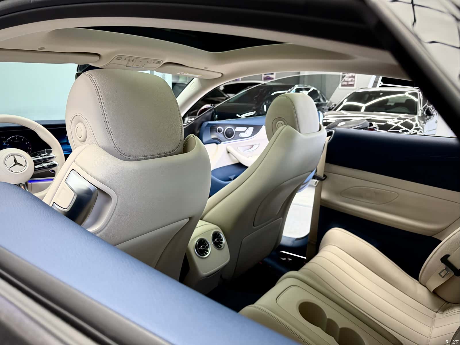Mercedes-Benz E-Class, 2023 9