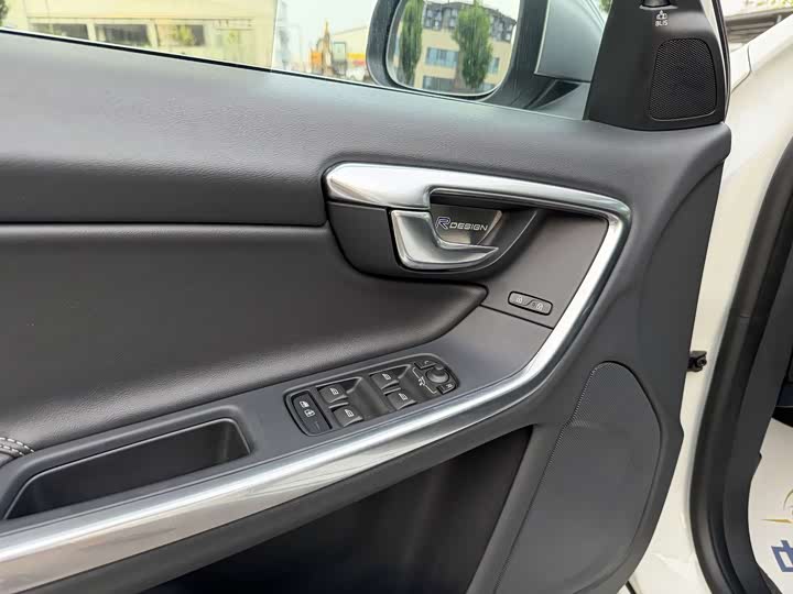 Volvo V60, 2014 года фото 7