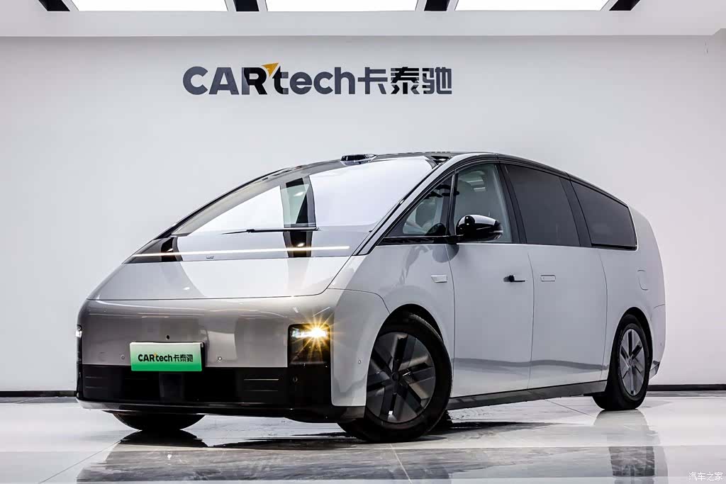 Li Auto MEGA, 2025 2
