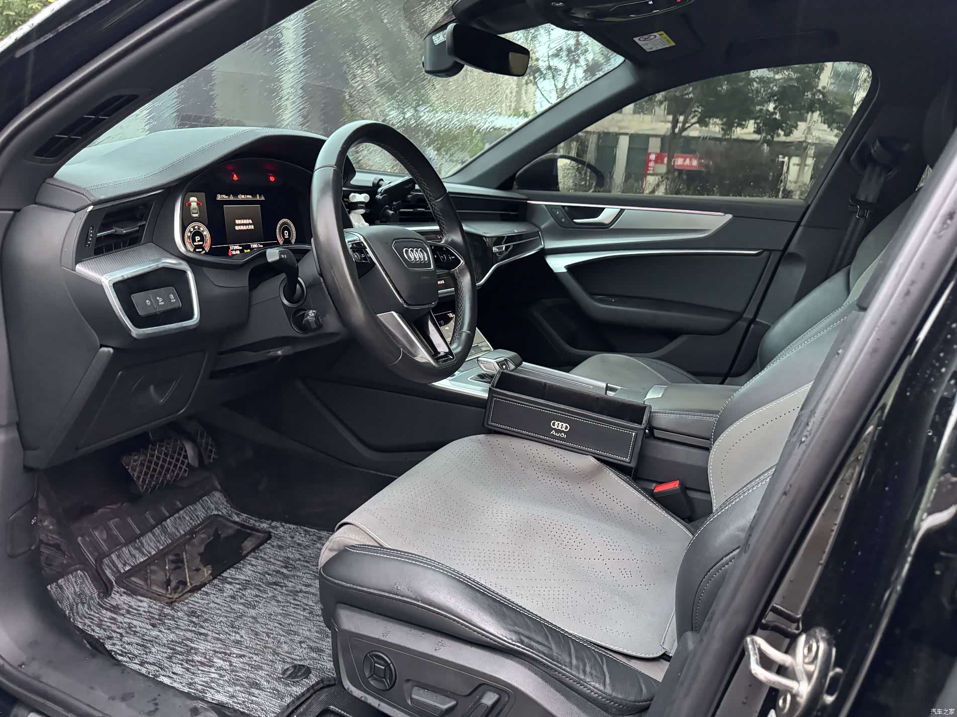Audi A6L, 2022 все фото