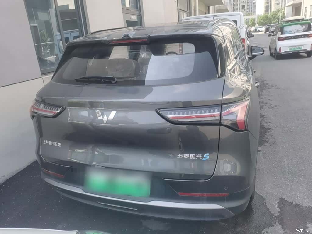 Wuling Starlight, 2025 6