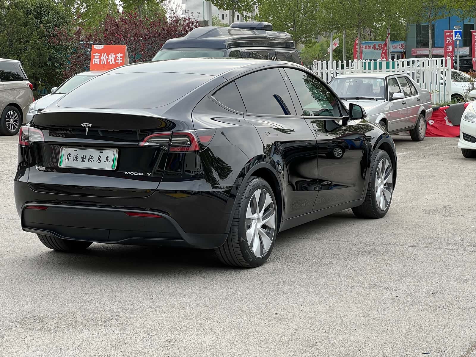 Tesla Model Y, 2023 13