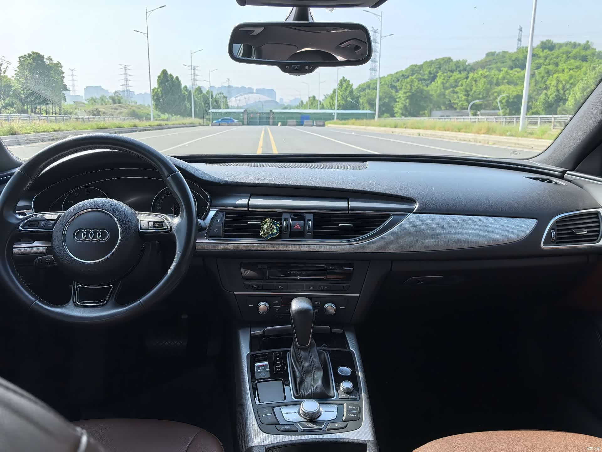 Audi A6L, 2018 9
