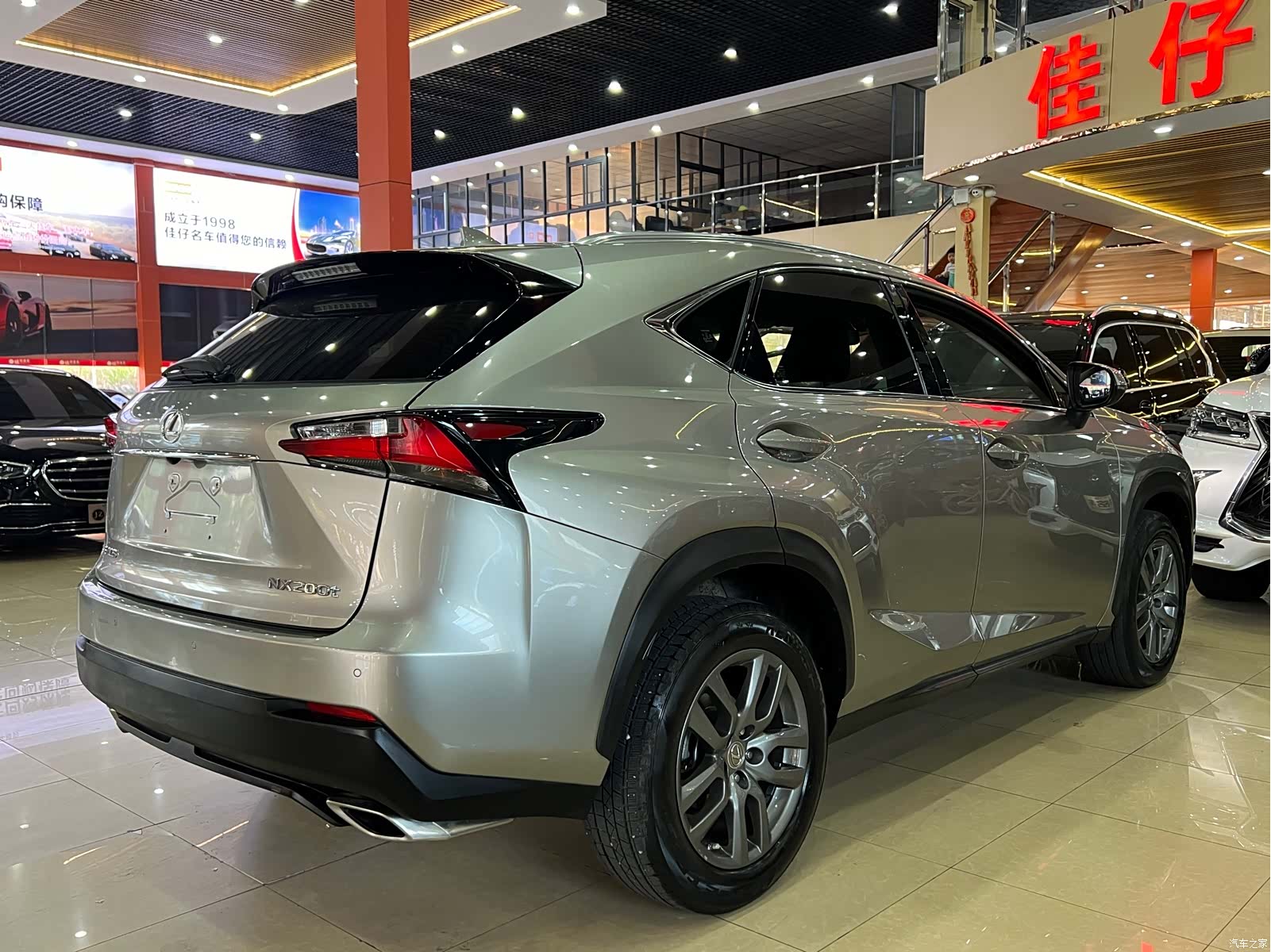 Lexus NX, 2016 все фото