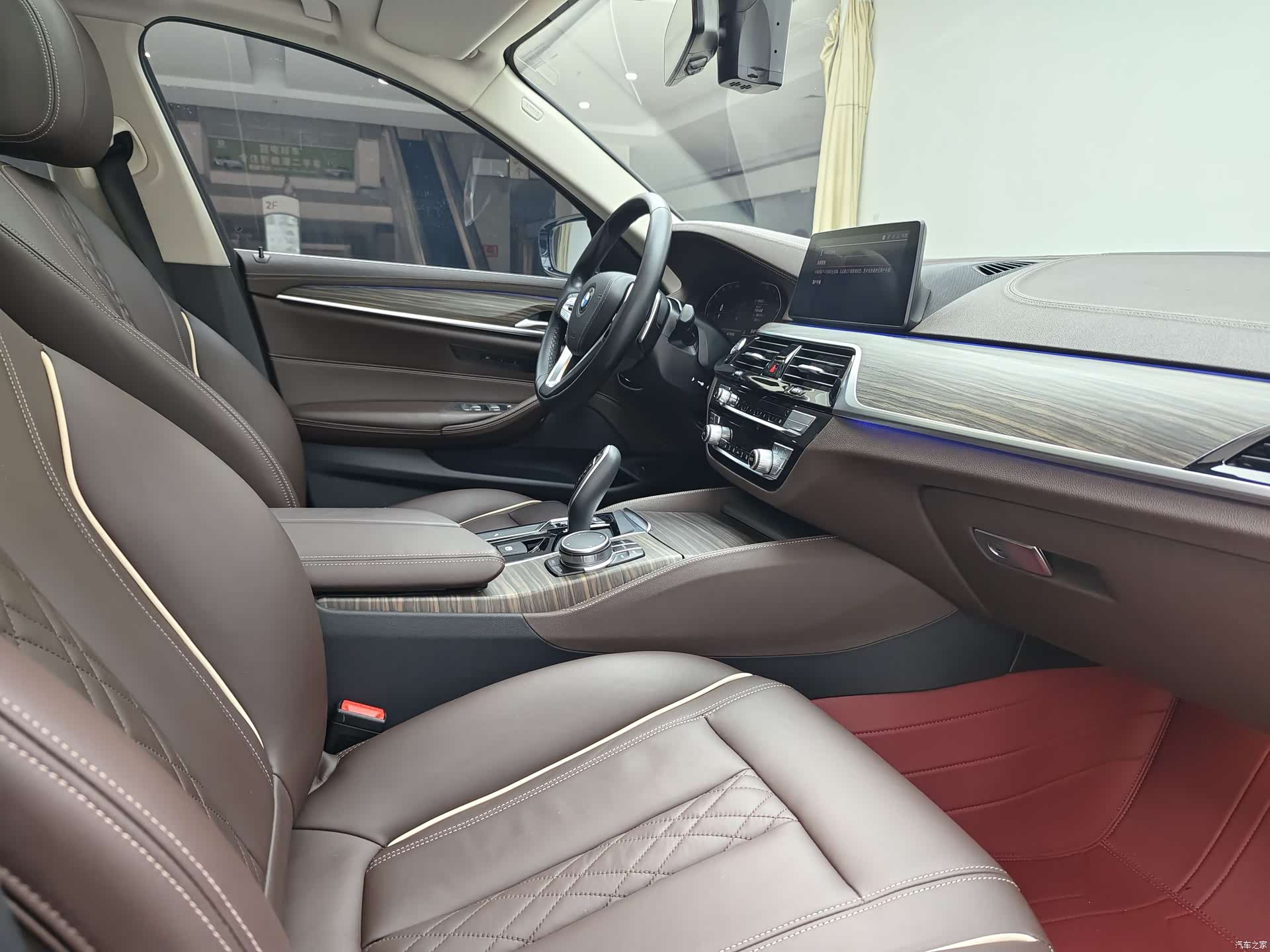 BMW 5 Series, 2019 8