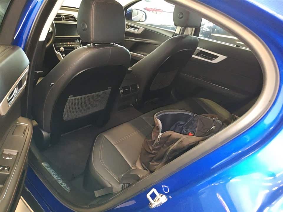 Jaguar XEL Jaguar XEL