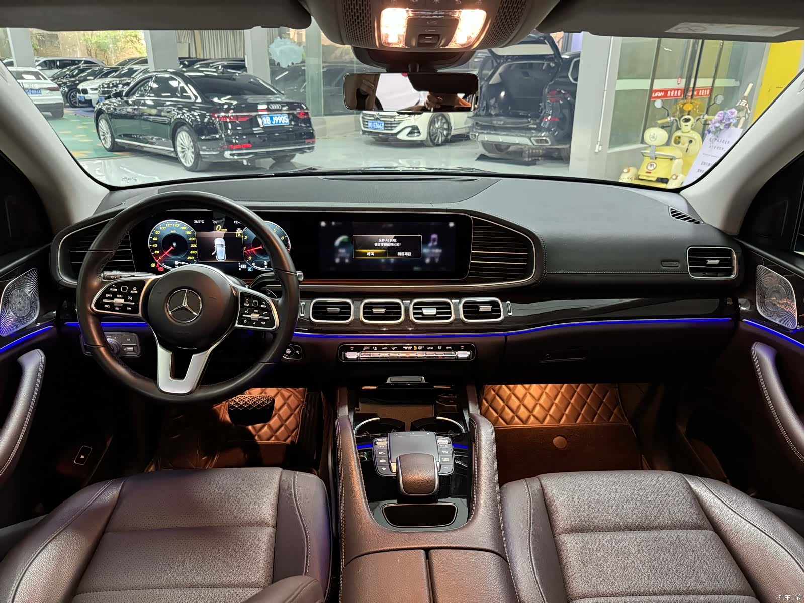 Mercedes-Benz GLE, 2023 все фото