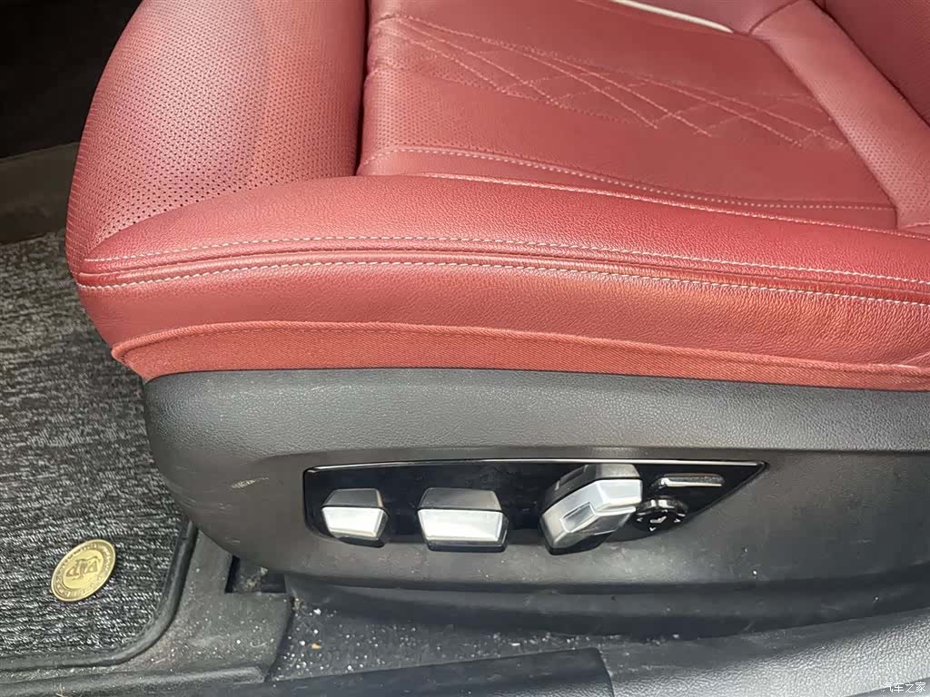 BMW 5 Series, 2022 11
