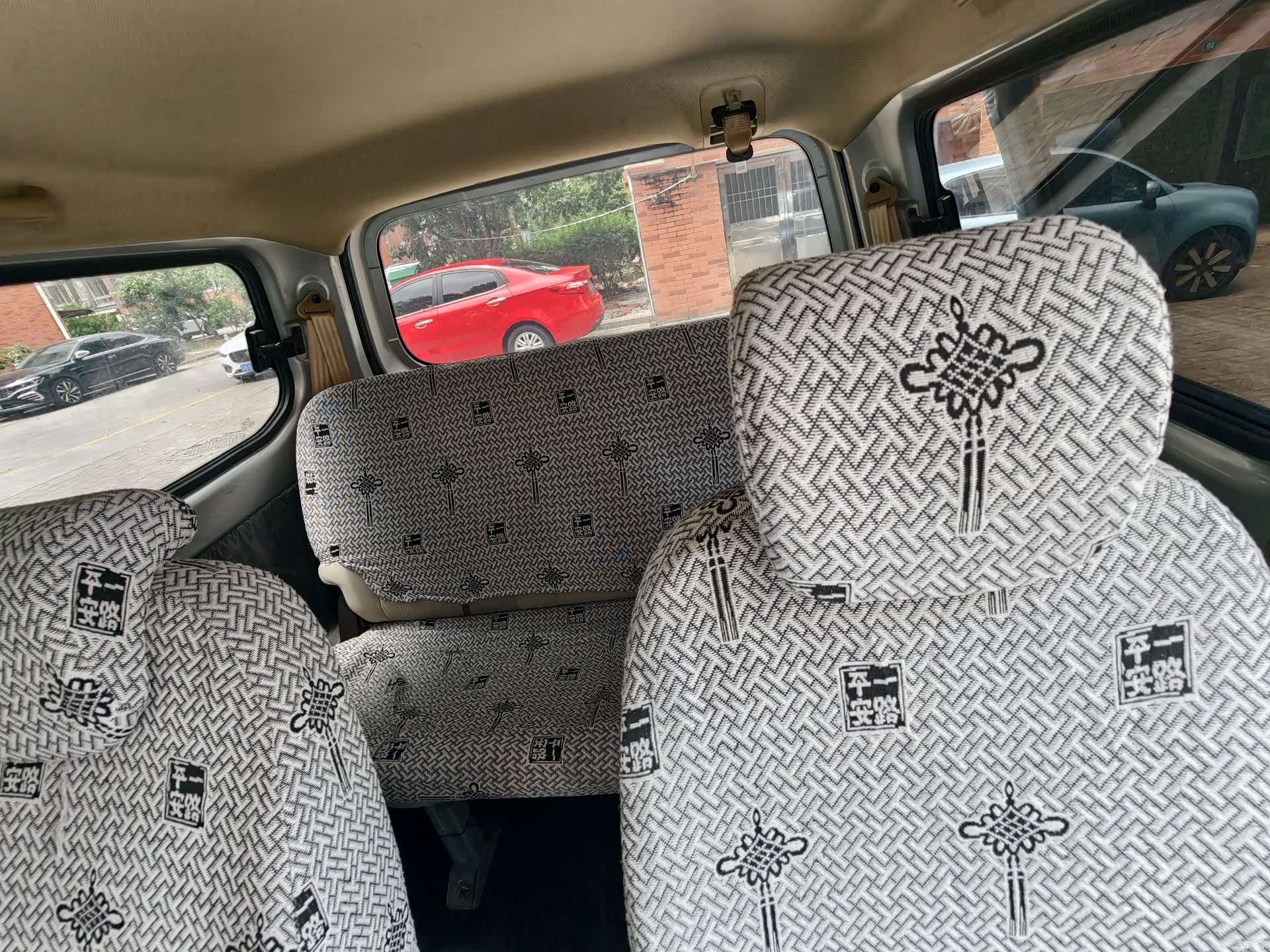 Wuling Hongguang, 2021 все фото