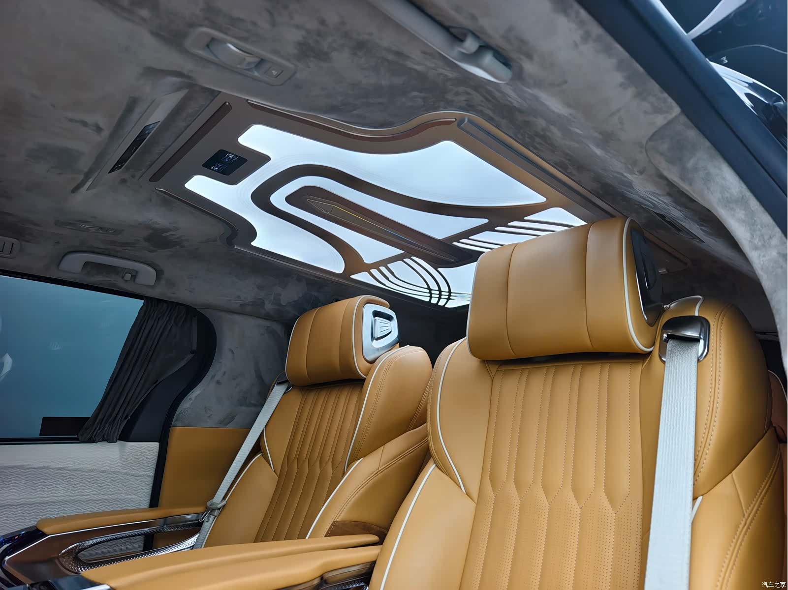 Toyota Sienna, 2023 18