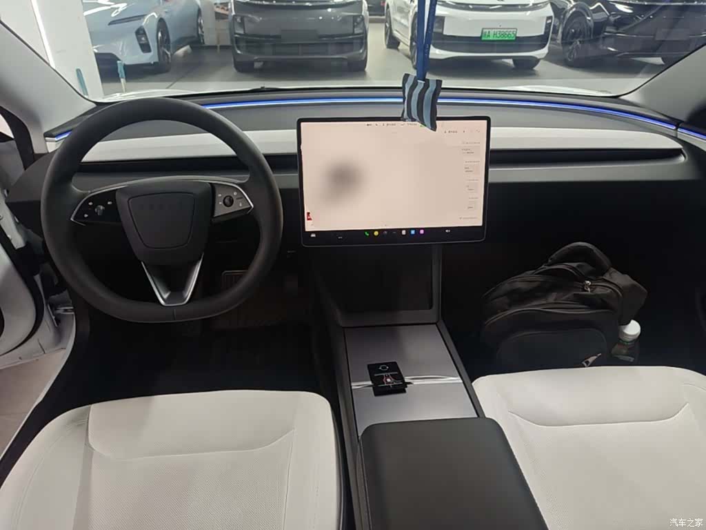 Tesla Model 3, 2024 6