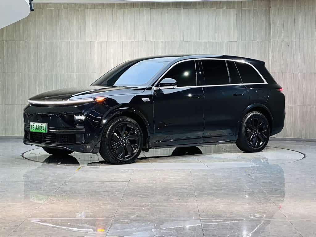 Li Auto L8