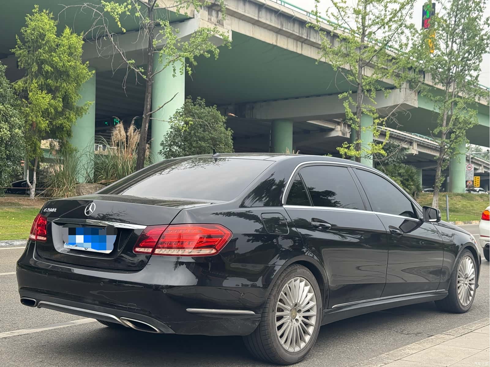 Mercedes-Benz E-Class, 2014 7