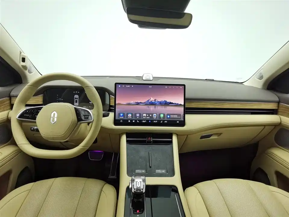 AITO Ask the world M7